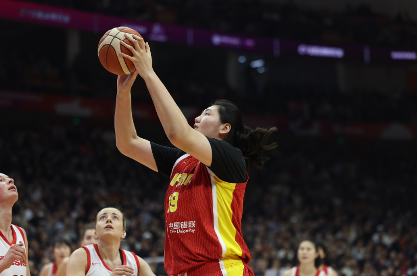 乐鱼官方下载-张子宇仅4分最差一场？韩旭5中5携李月汝复苏 三塔仍是赢球保障